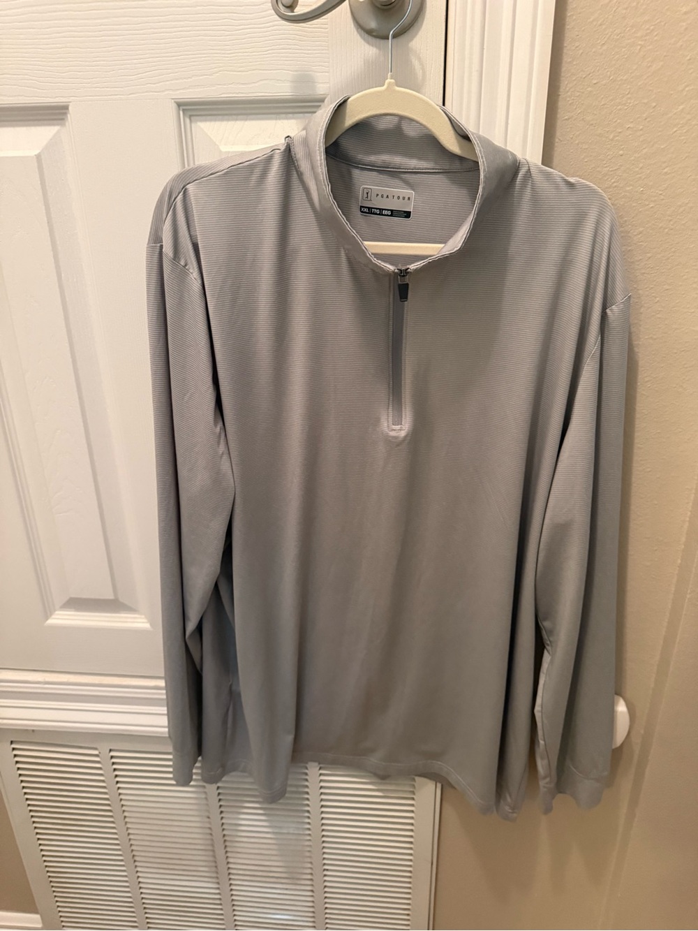 Men’s PGA Tour Gray Quarter-Zip Performance Jacket